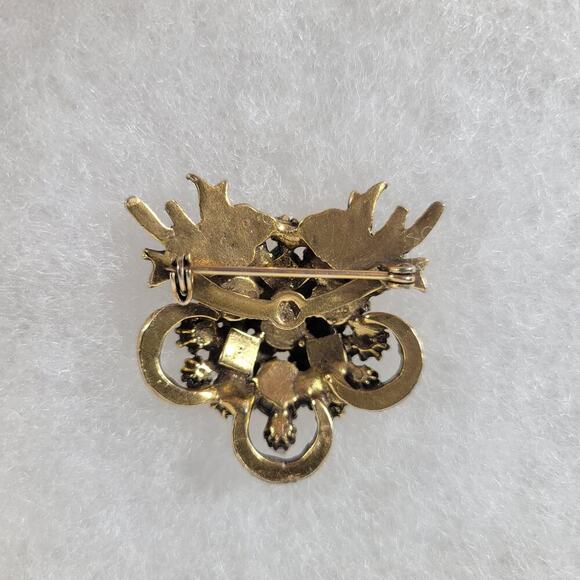 Vintage Gold Tone Pearl & Faux Crystal Feminine Classic Floral Brooch - Picture 2 of 4